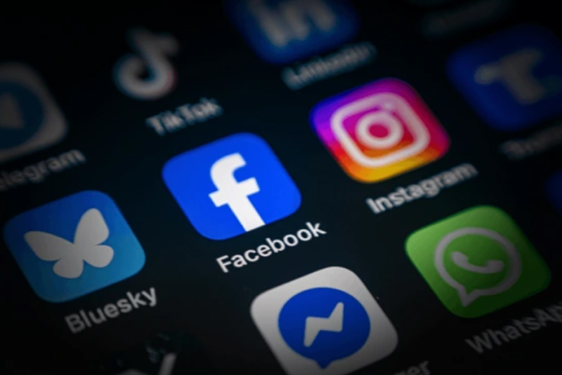 Instagram and Facebook management tips for small businesses by Chennai freelance designers